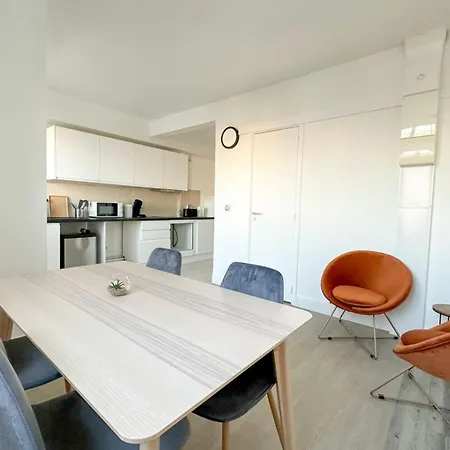 Flexliving - - Remusat Feriehus